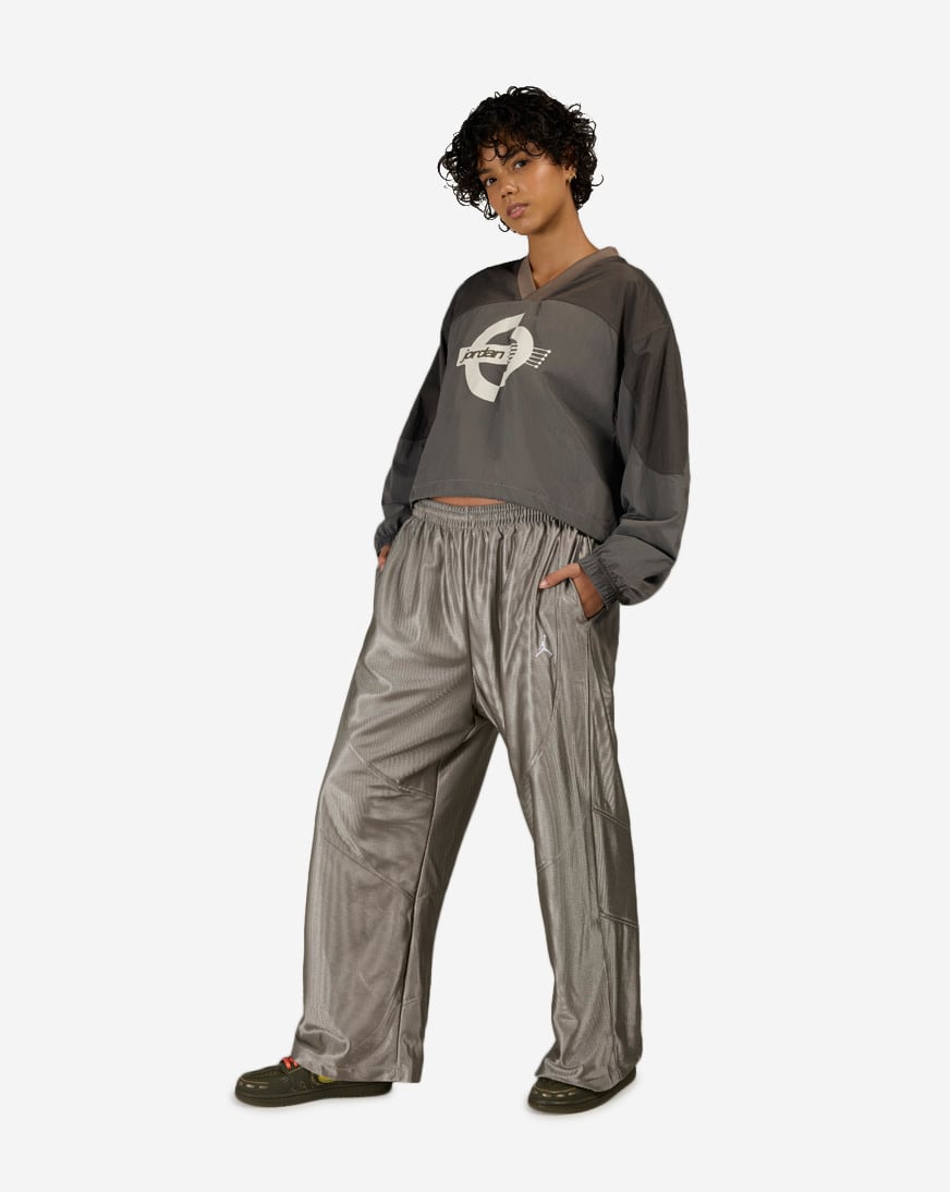 Brooklyn Woven Long-Sleeve Graphic Pullover