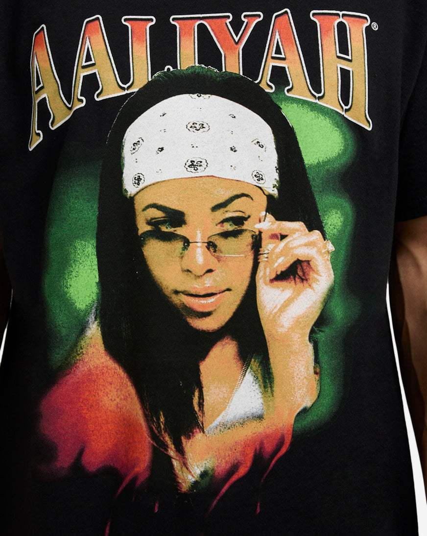 Aaliyah Side Eye Tee