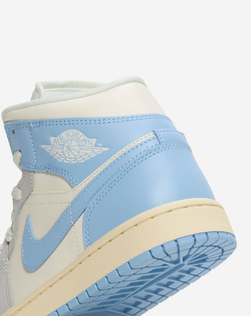 Air Jordan 1 Mid