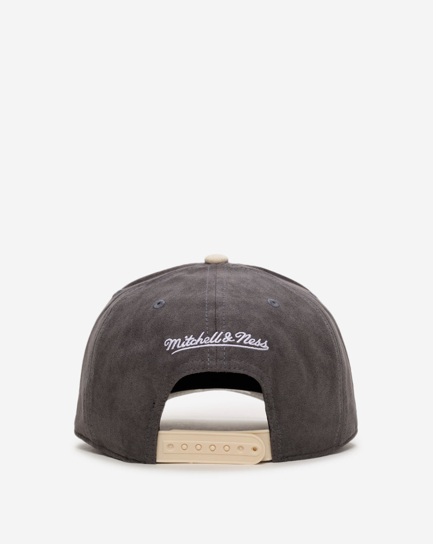 Chicago White Sox Pro Pinch Suede Two Tone Snapback Hat