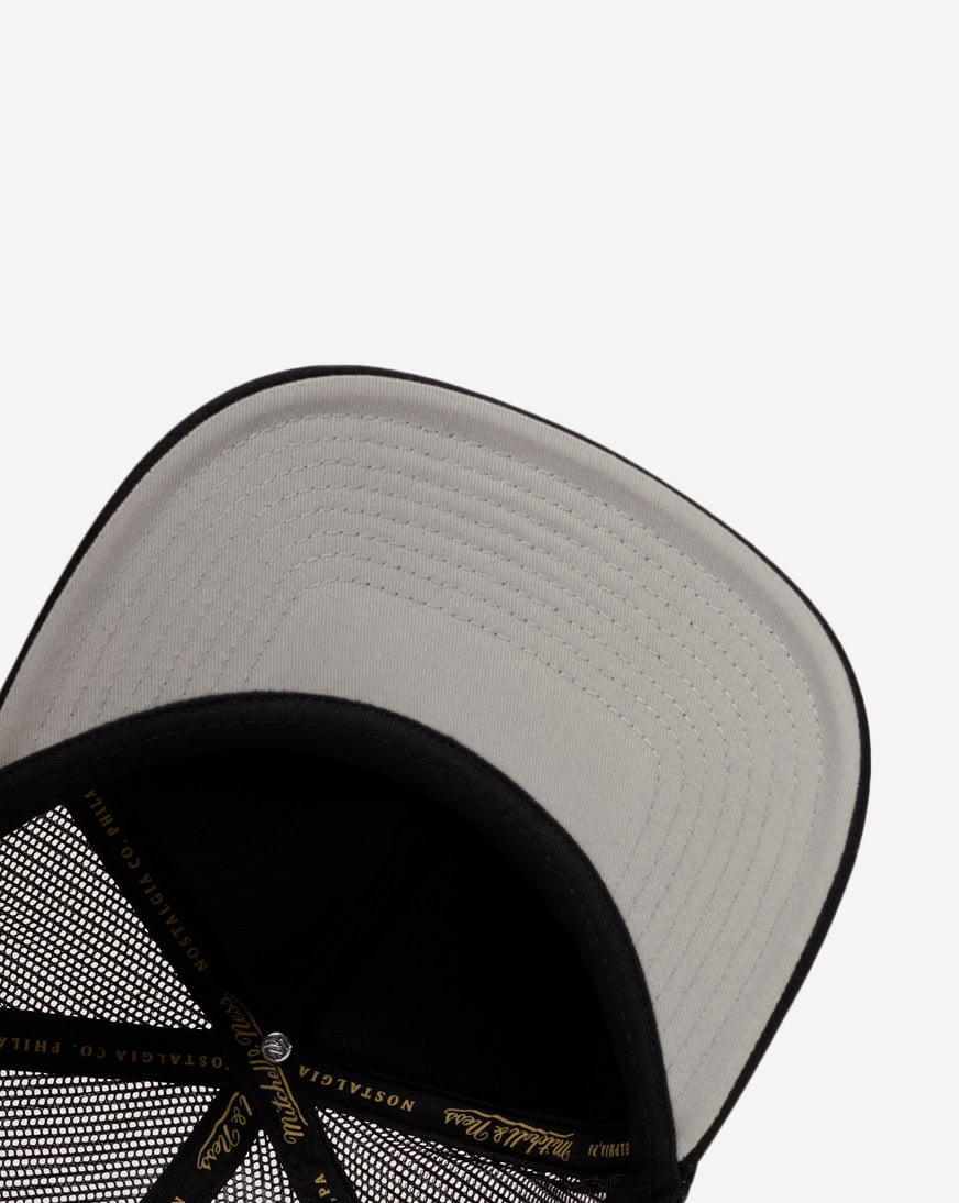New York Yankees Trucker Leather Logo Adjustable Hat