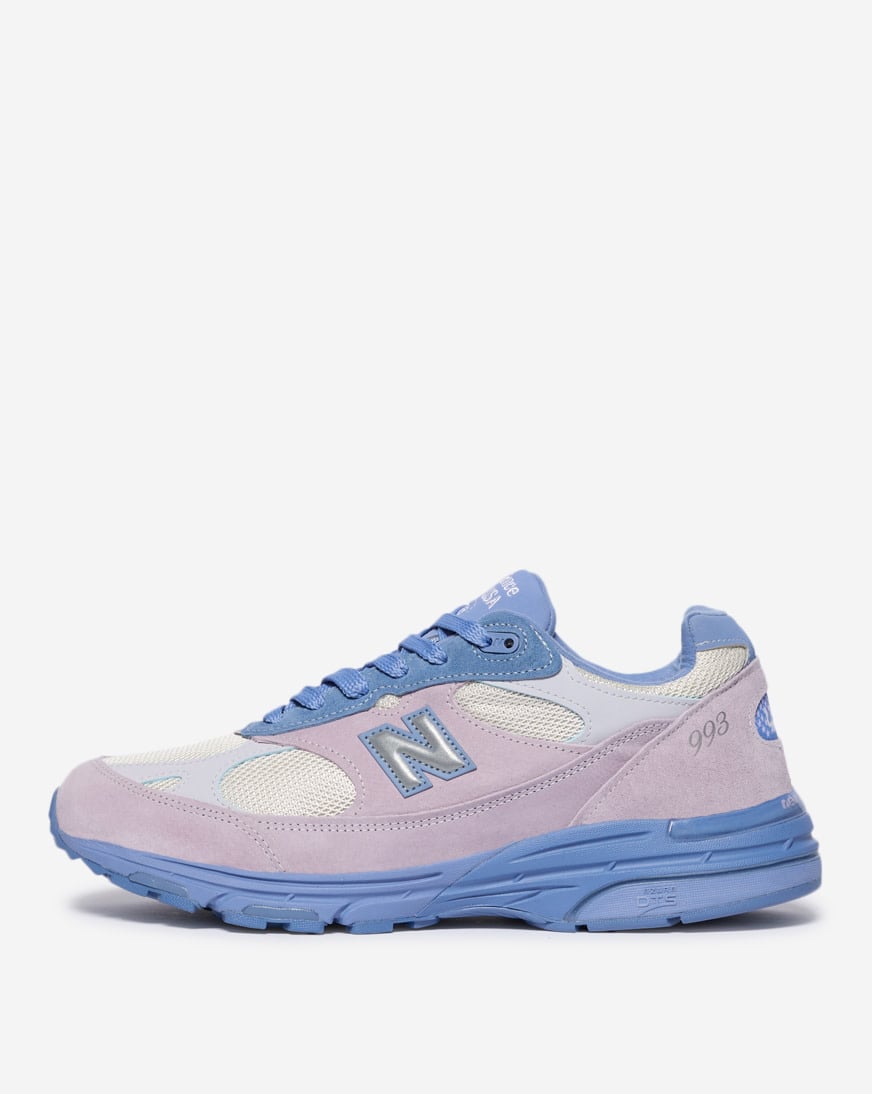 993