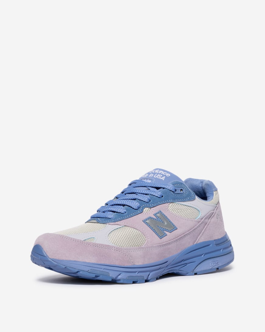 993