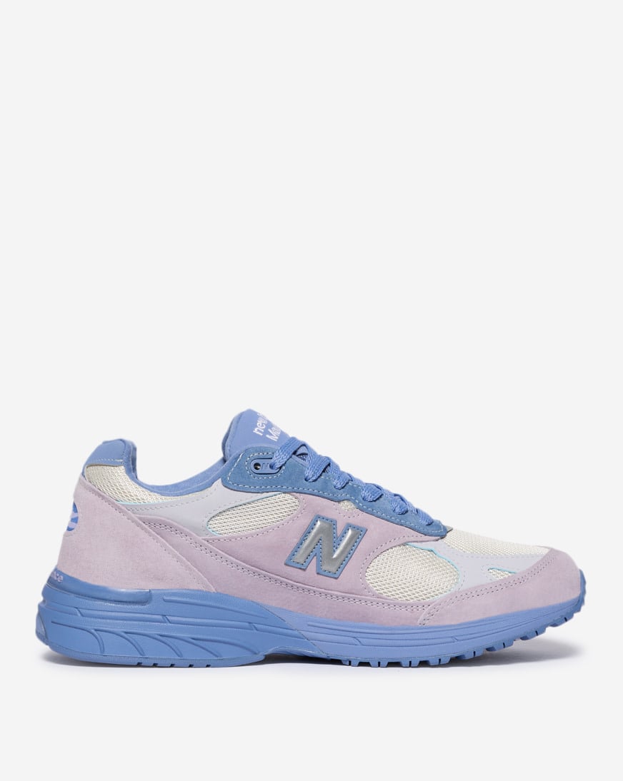 993