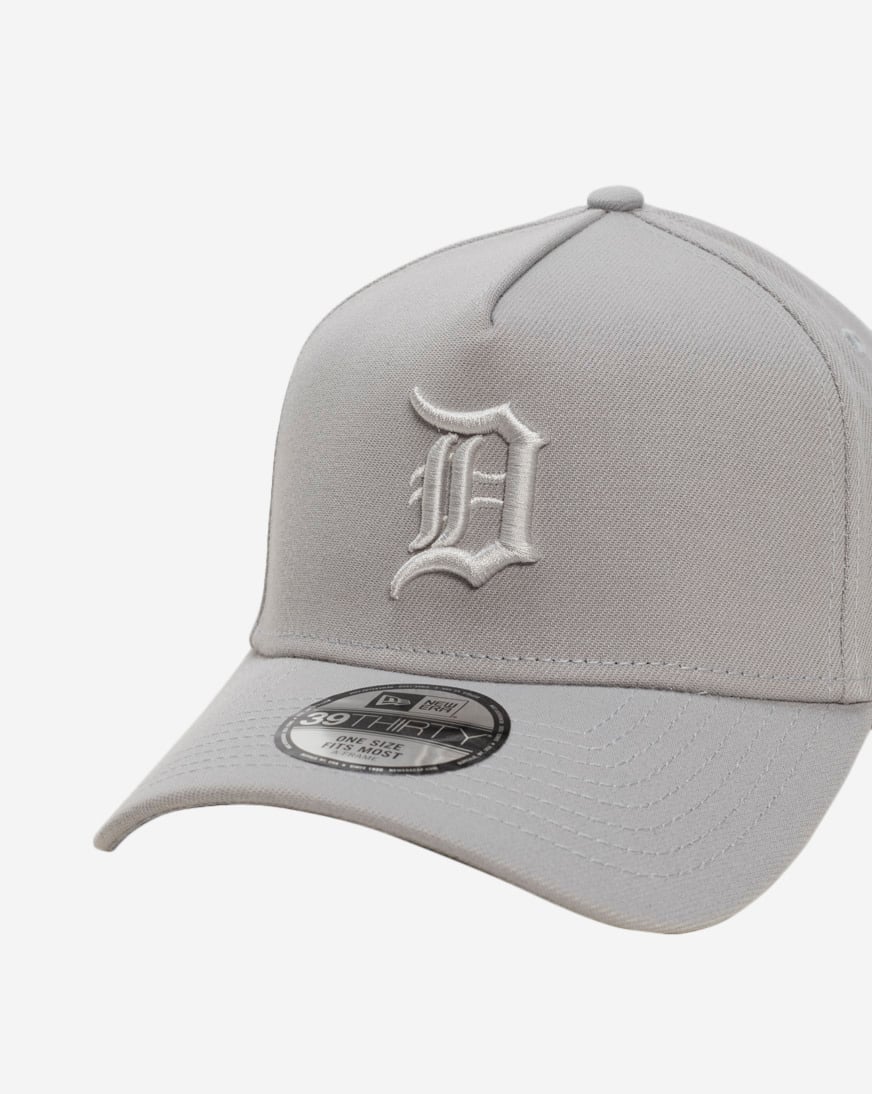 39Thirty Detroit Tigers Stretch Fit Fitted Hat