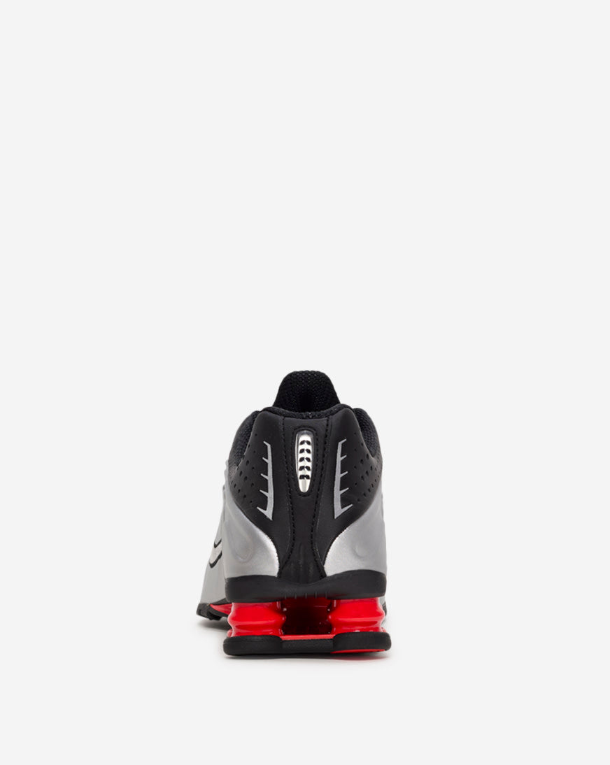 Shox R4