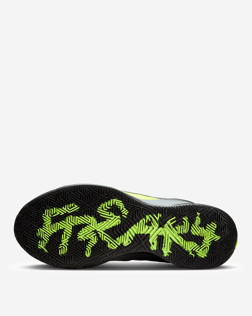 Zoom Freak 6