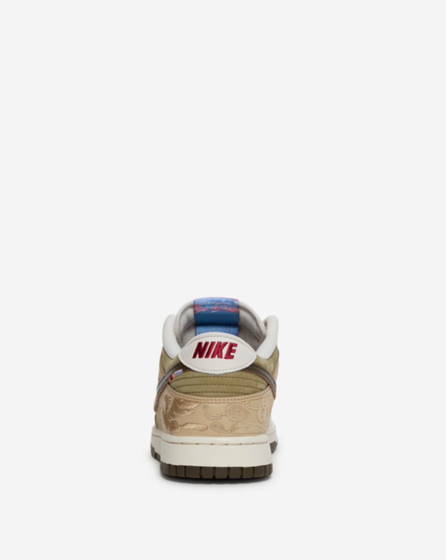 Dunk Low SE "LNY"