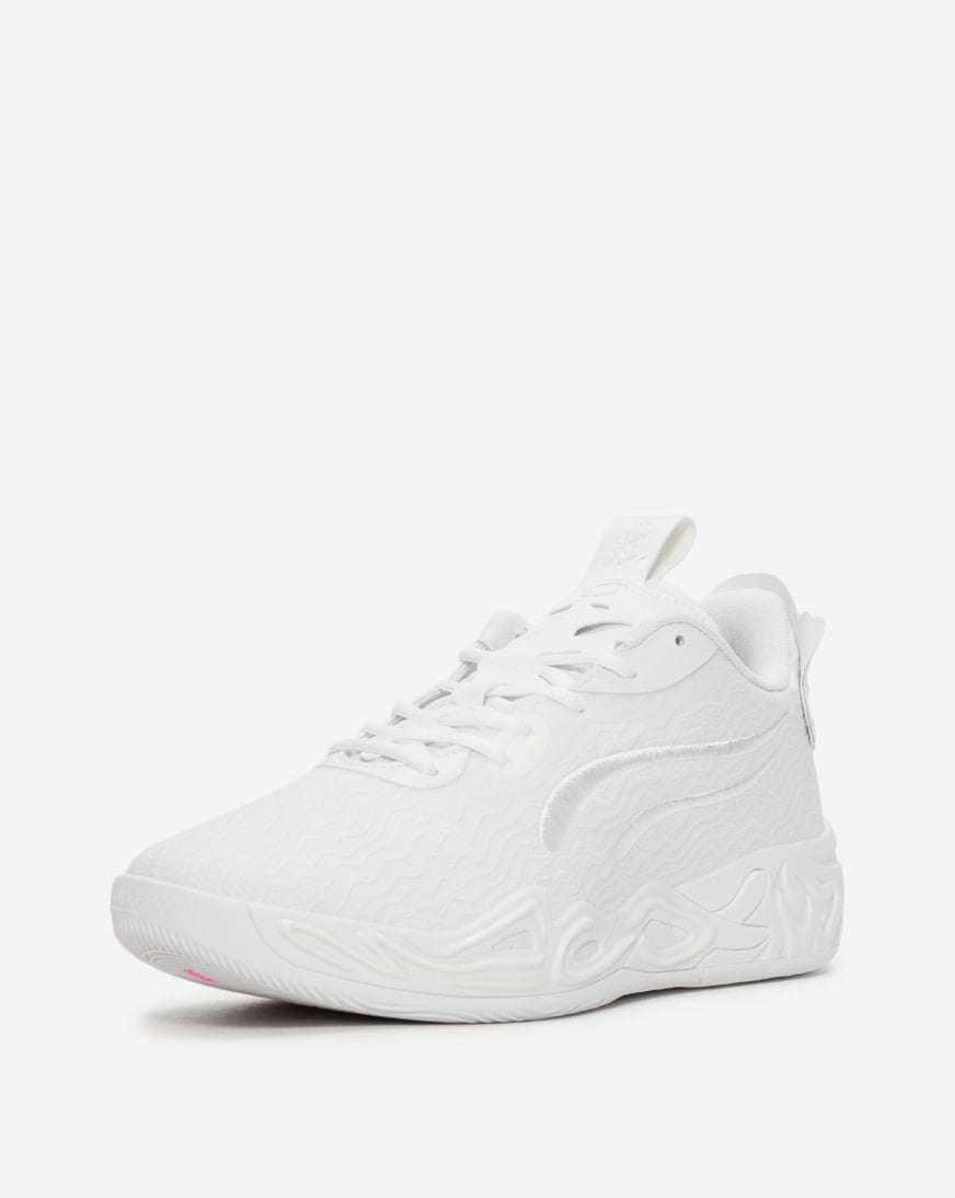 MB.04 Ice White
