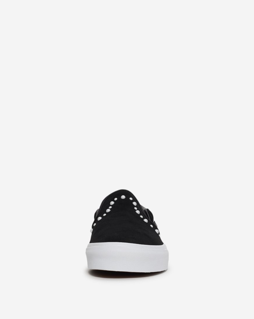 Classic Slip On Pearls